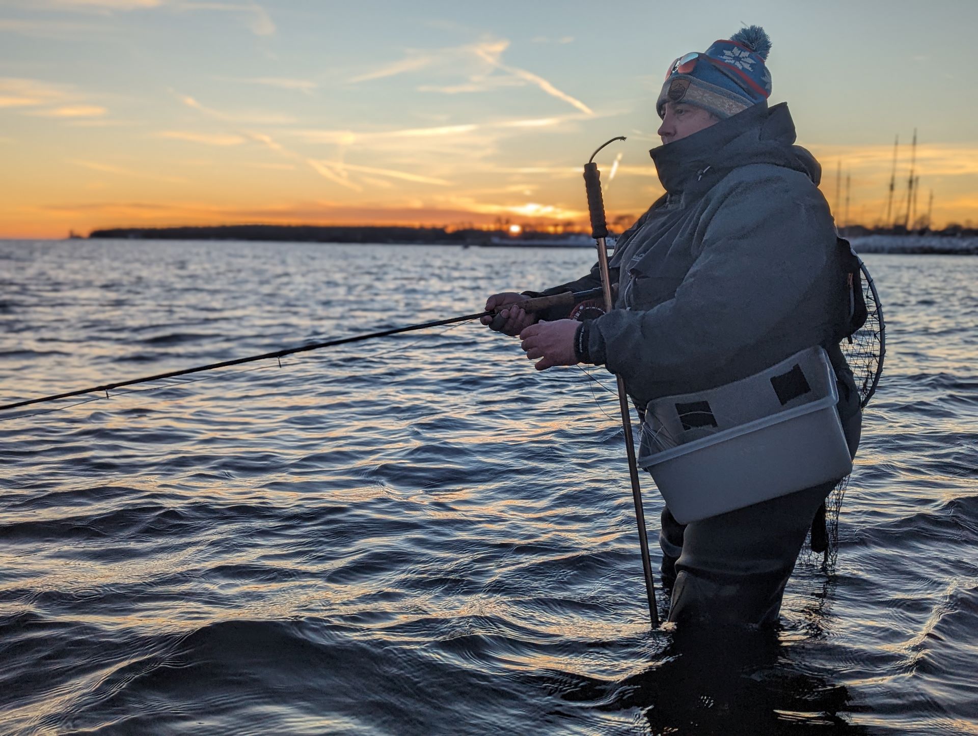 Das Angeln auf Meerforelle ist eine beliebte Freizetbeschäftigung für Anglerinnen und Angler in der Ostsee
